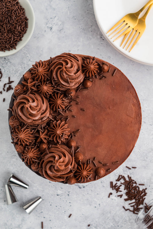 Chocolate Lover's Cake - Baking and Decorating Kit
