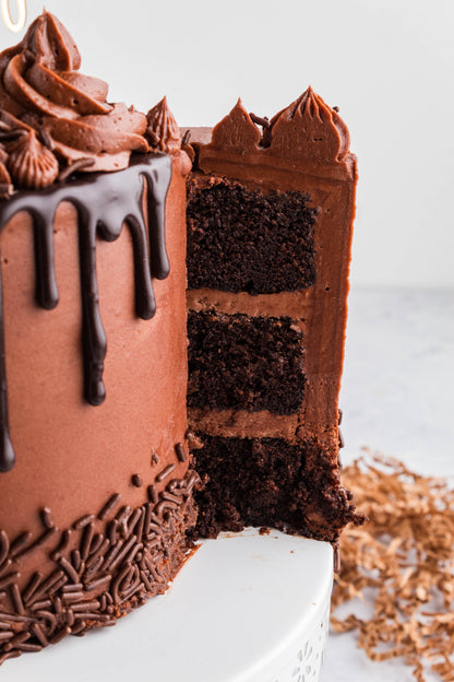 Chocolate Lover's Cake - Baking and Decorating Kit
