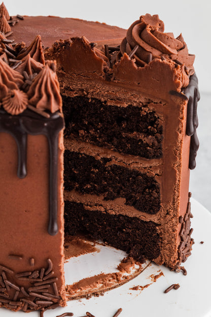 Chocolate Lover's Cake - Baking and Decorating Kit